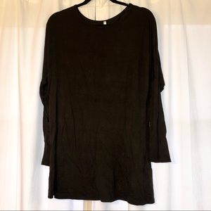 Brenda’s Piko Style Top | size small